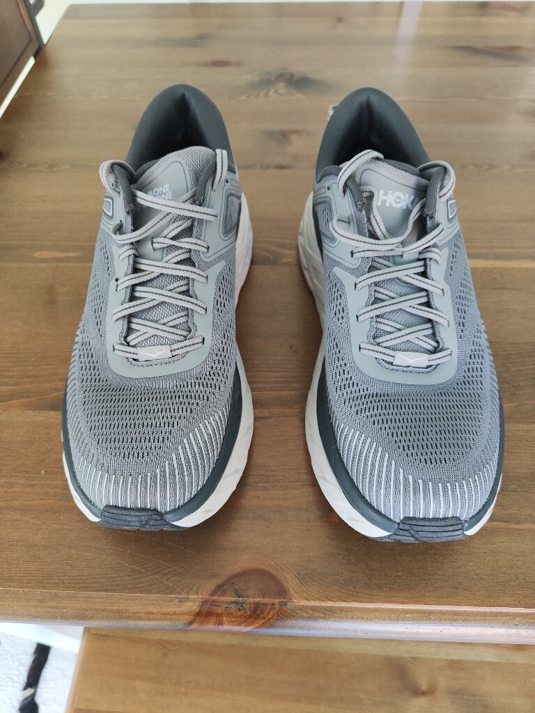 hoka size 11